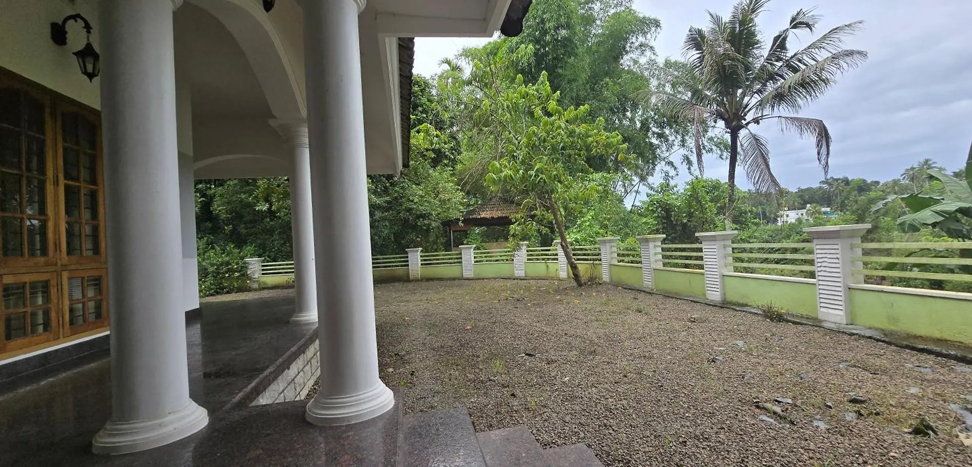 Oak Springs Riverside Home Kozhancheri India